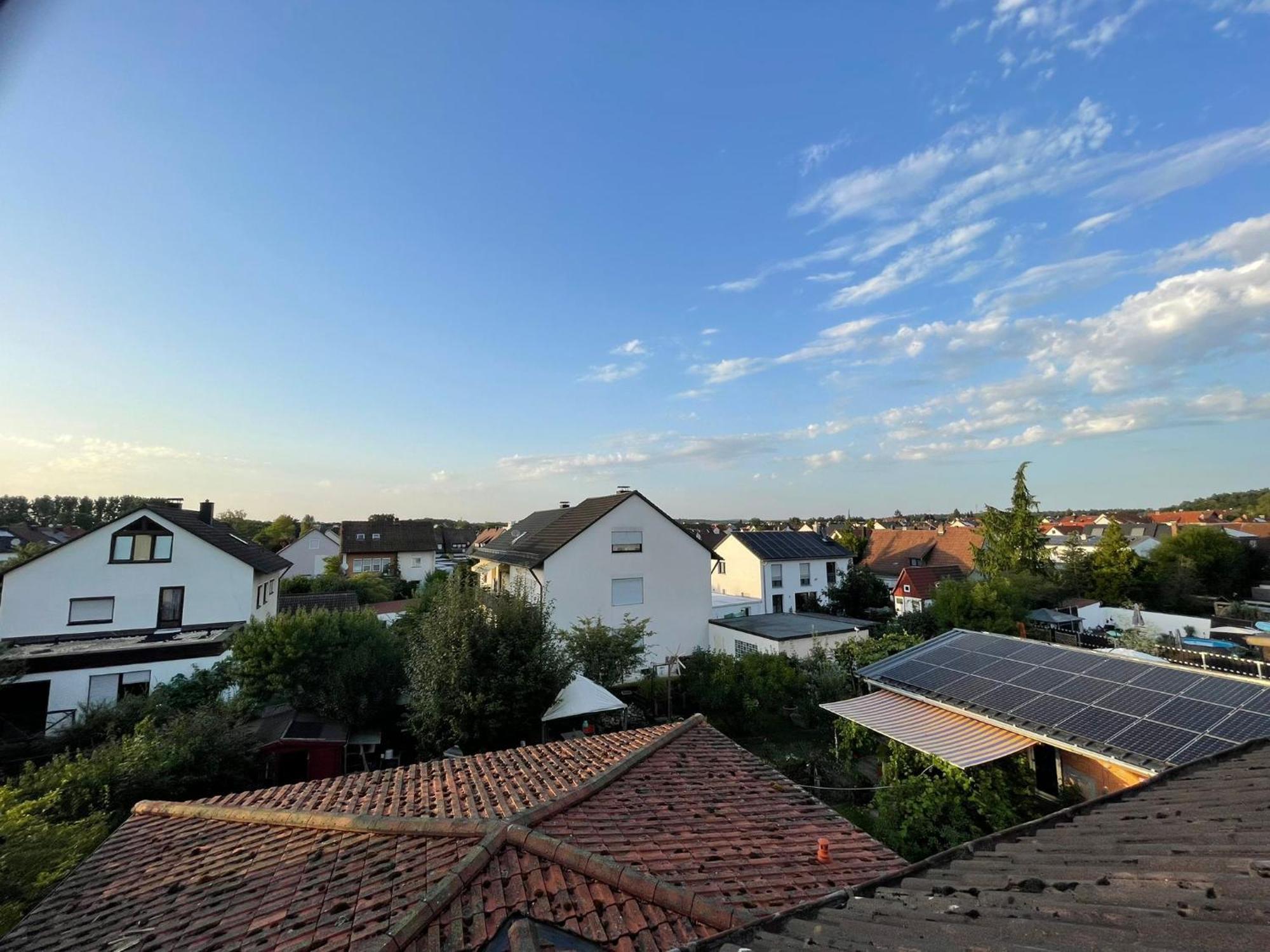 Messe- Und Ferienwohnung Feucht Bagian luar foto