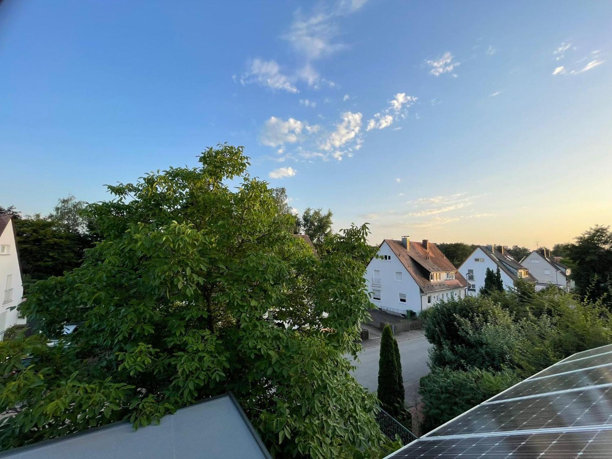 Messe- Und Ferienwohnung Feucht Bagian luar foto