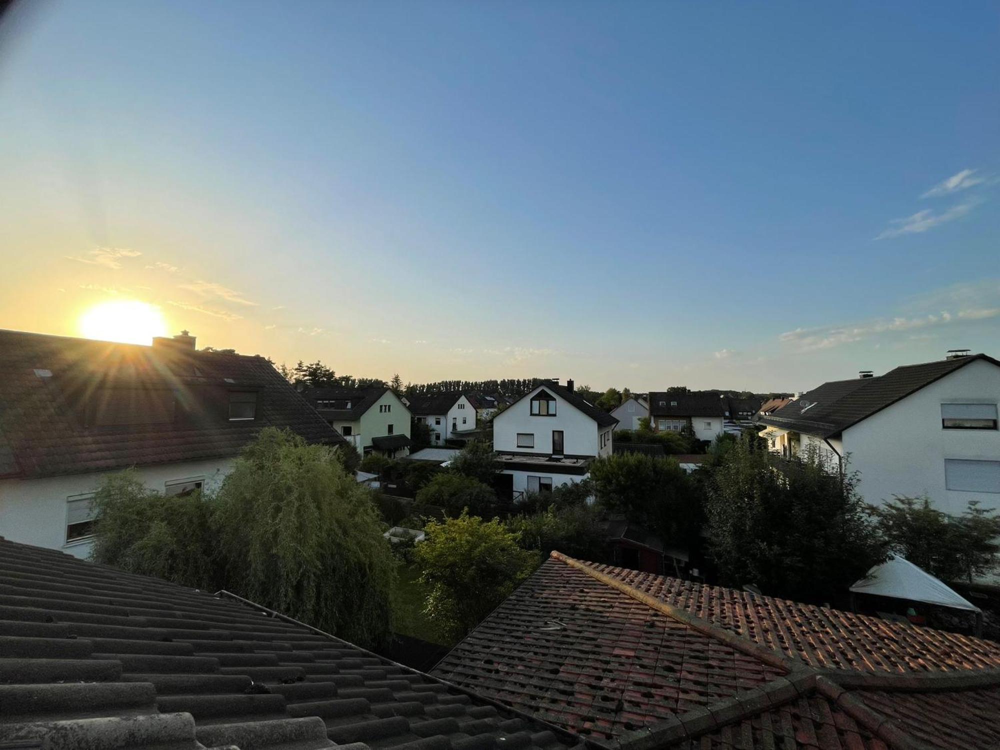 Messe- Und Ferienwohnung Feucht Bagian luar foto